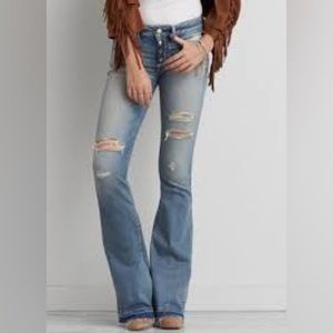 AE Ripped High-Waisted Artist Flare Jean super stretchy hood quality make offer!